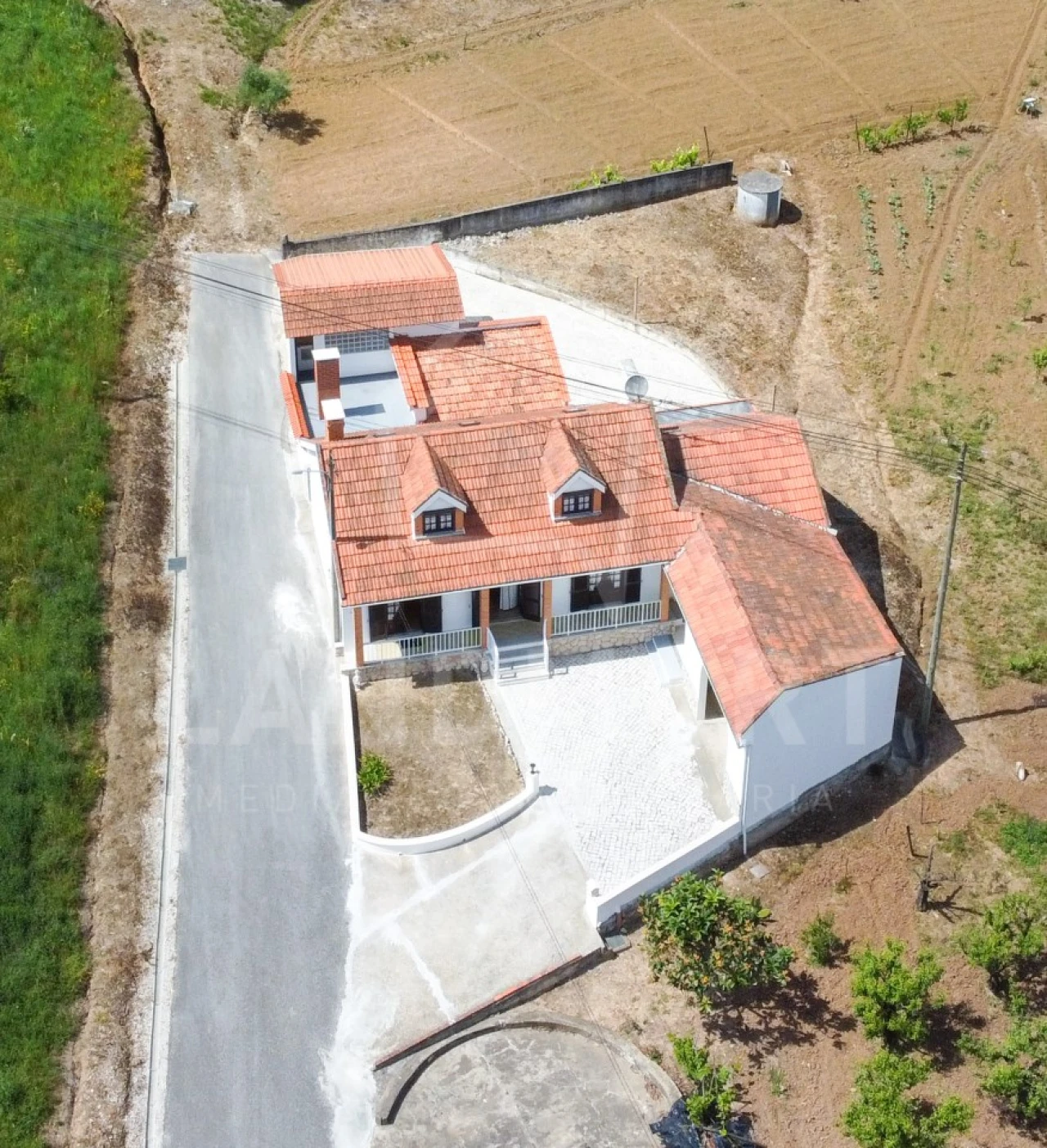 Moradia T3 para Venda em Cela Foto 7