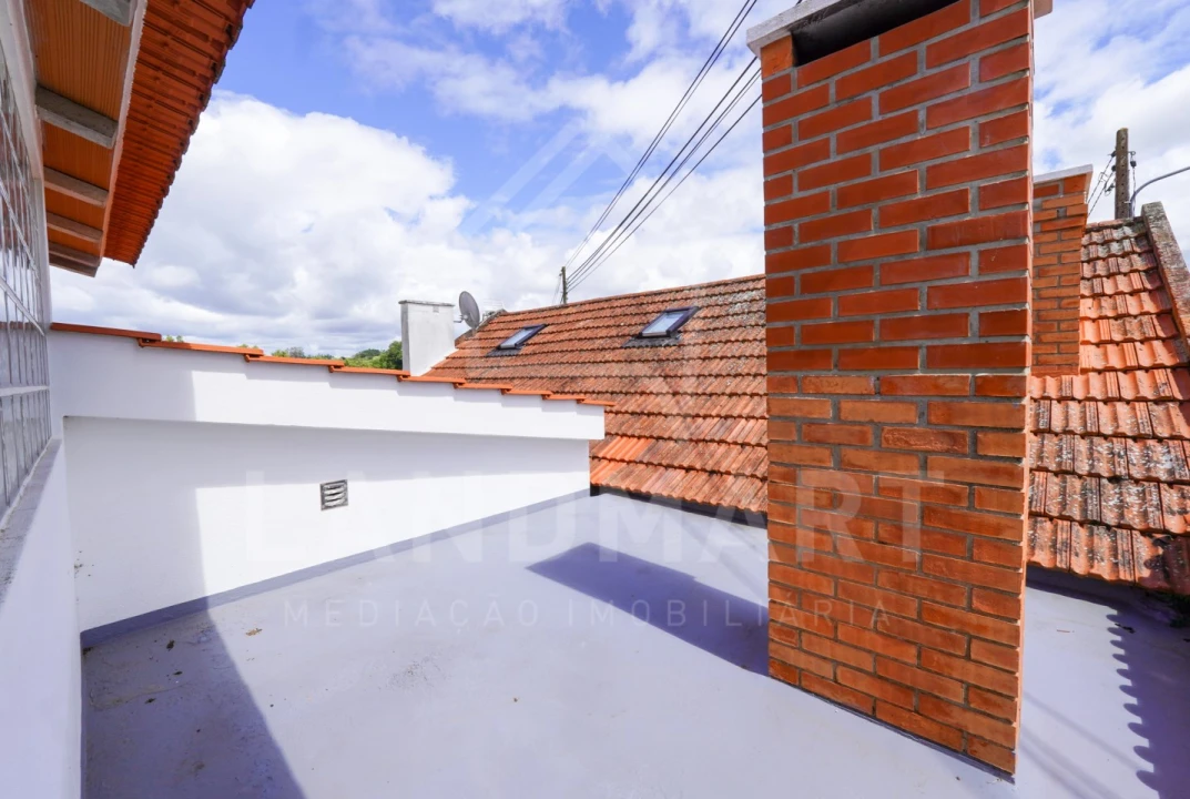 Moradia T3 para Venda em Cela Foto 22