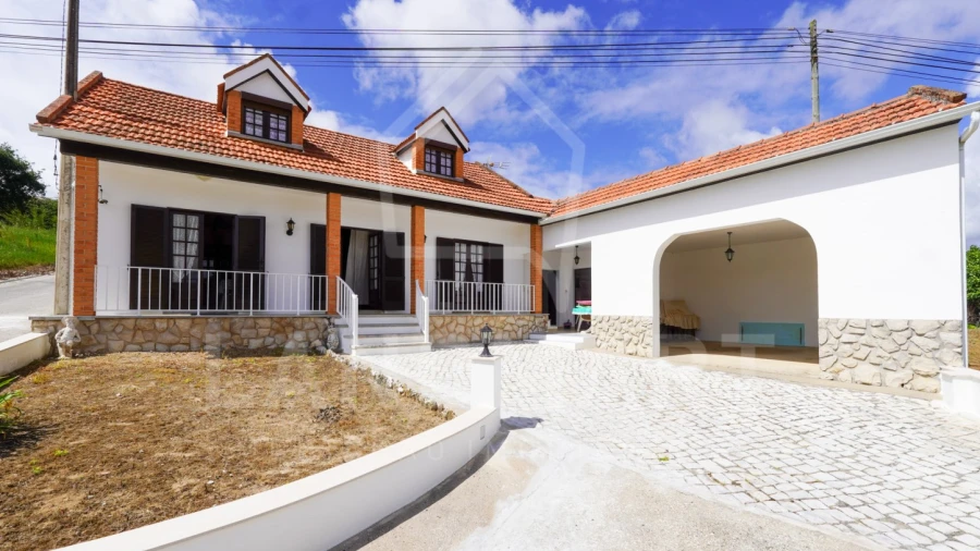 Moradia T3 para Venda em Cela