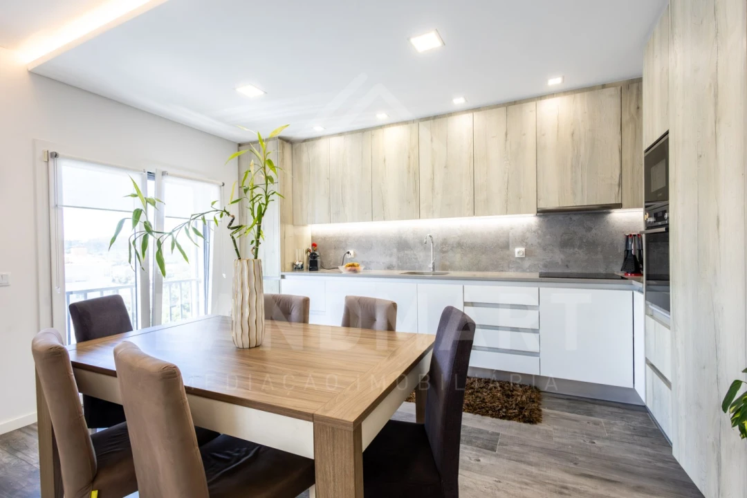 Apartamento T3 para Venda em Turquel Foto 4
