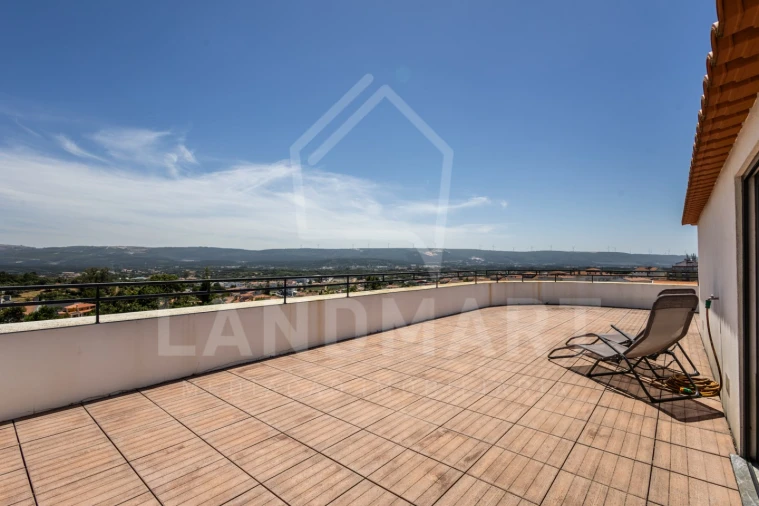 Apartamento T3 para Venda em Turquel Foto 57