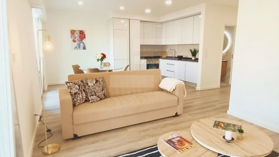 Apartamento T3 para Venda em Benfica