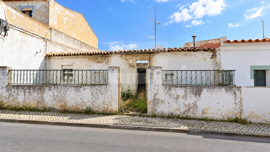 Moradia T2 para Venda em Ferreira do Alentejo e Canhestros
