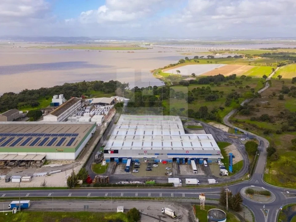 Armazém para Arrendamento em Benavente Foto 1