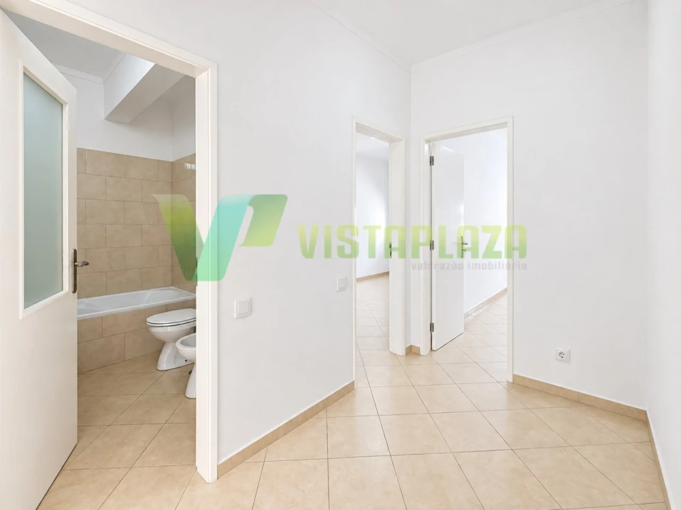Apartamento T2 para Venda em Portimão Foto 8