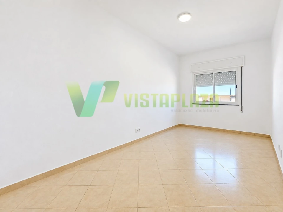 Apartamento T2 para Venda em Portimão Foto 11