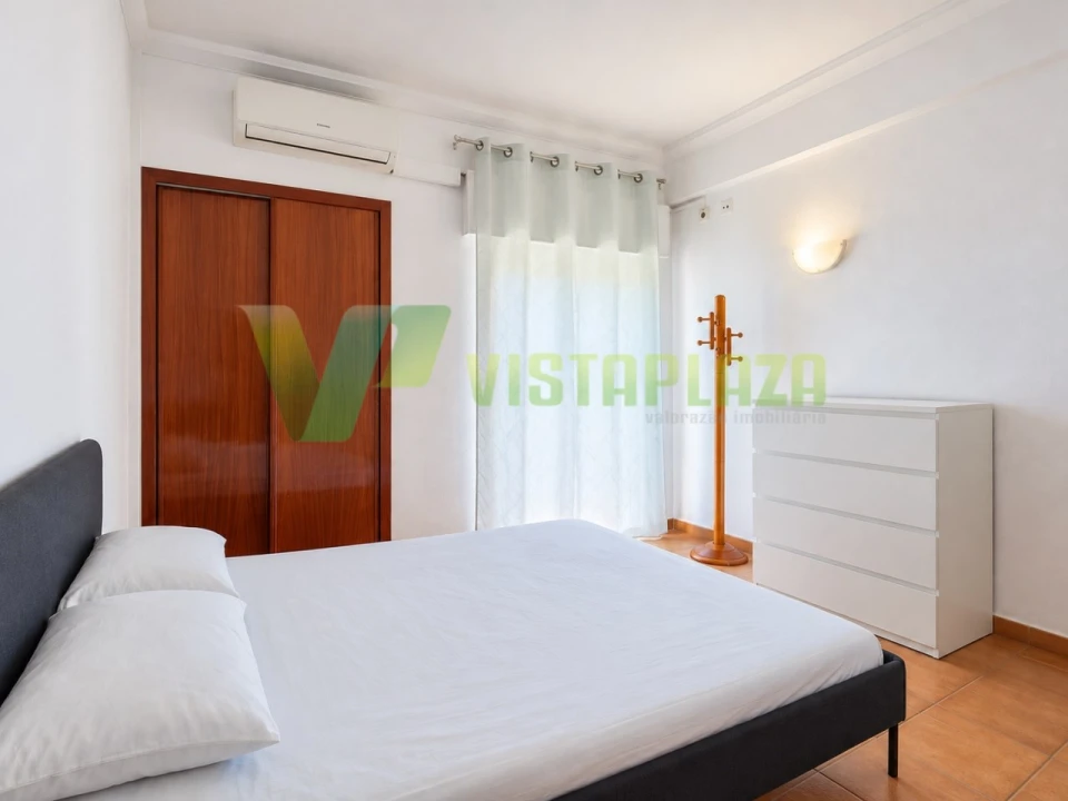 Apartamento T2 para Venda em Portimão Foto 12