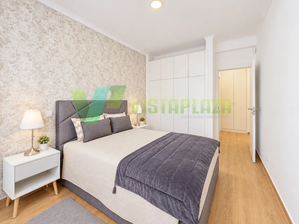 Apartamento T2 para Venda em Portimão Foto 11