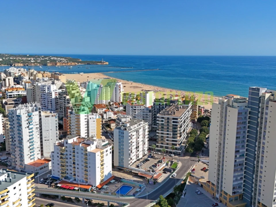 Apartamento T2 para Venda em Portimão Foto 18