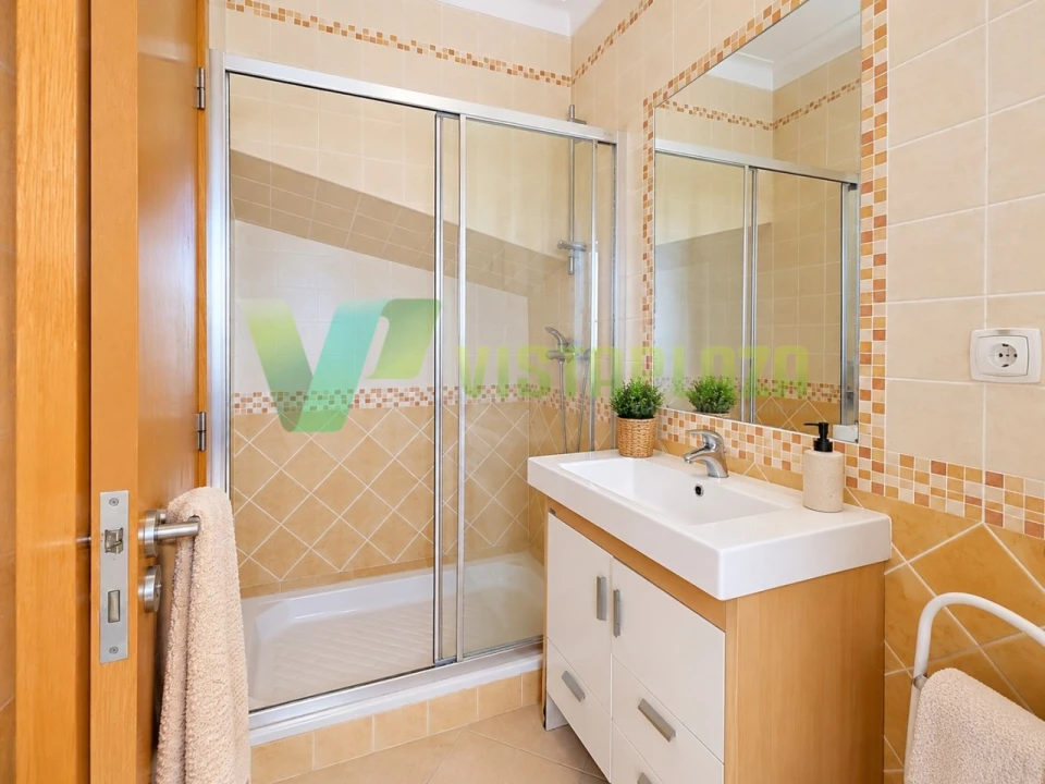 Moradia T3 para Venda em Alvor Foto 14