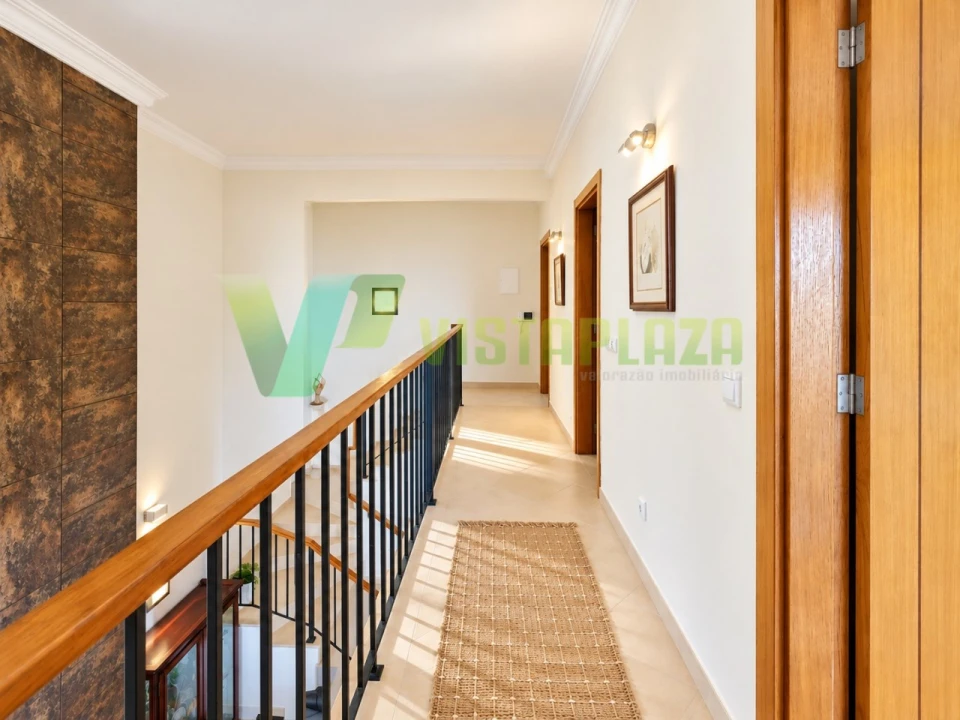 Moradia T3 para Venda em Alvor Foto 17