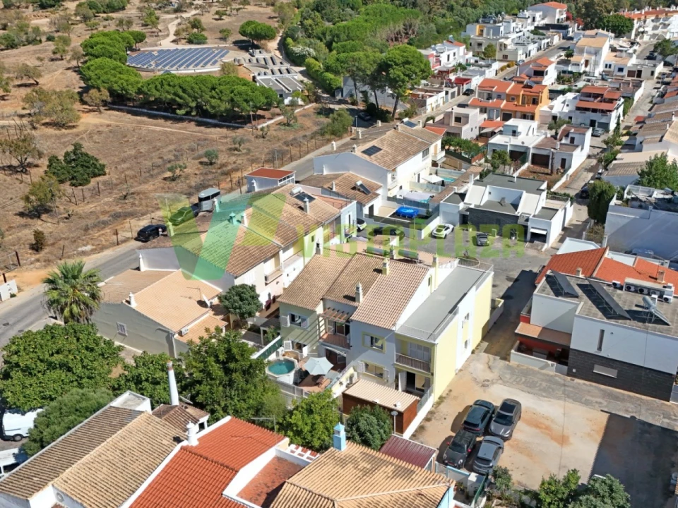 Moradia T3 para Venda em Alvor Foto 32