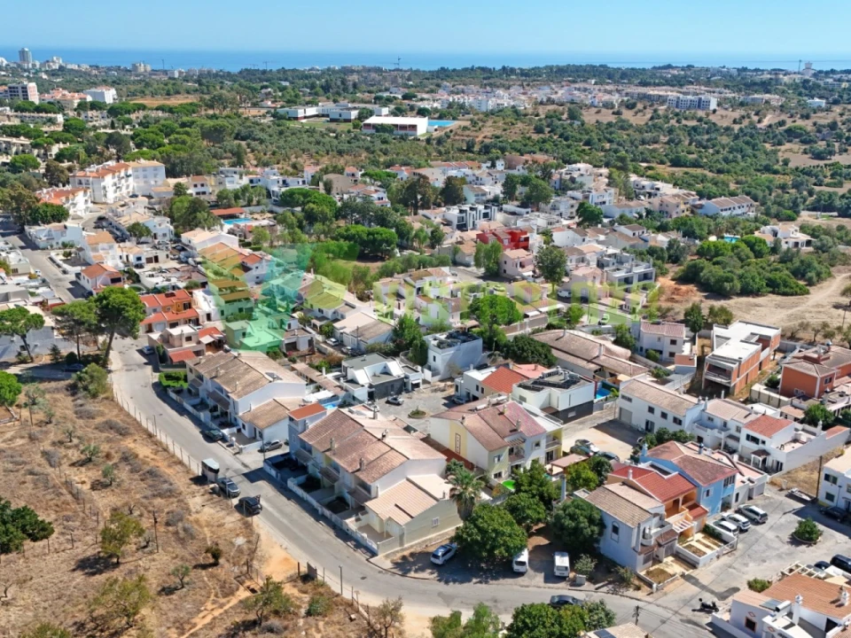Moradia T3 para Venda em Alvor Foto 35