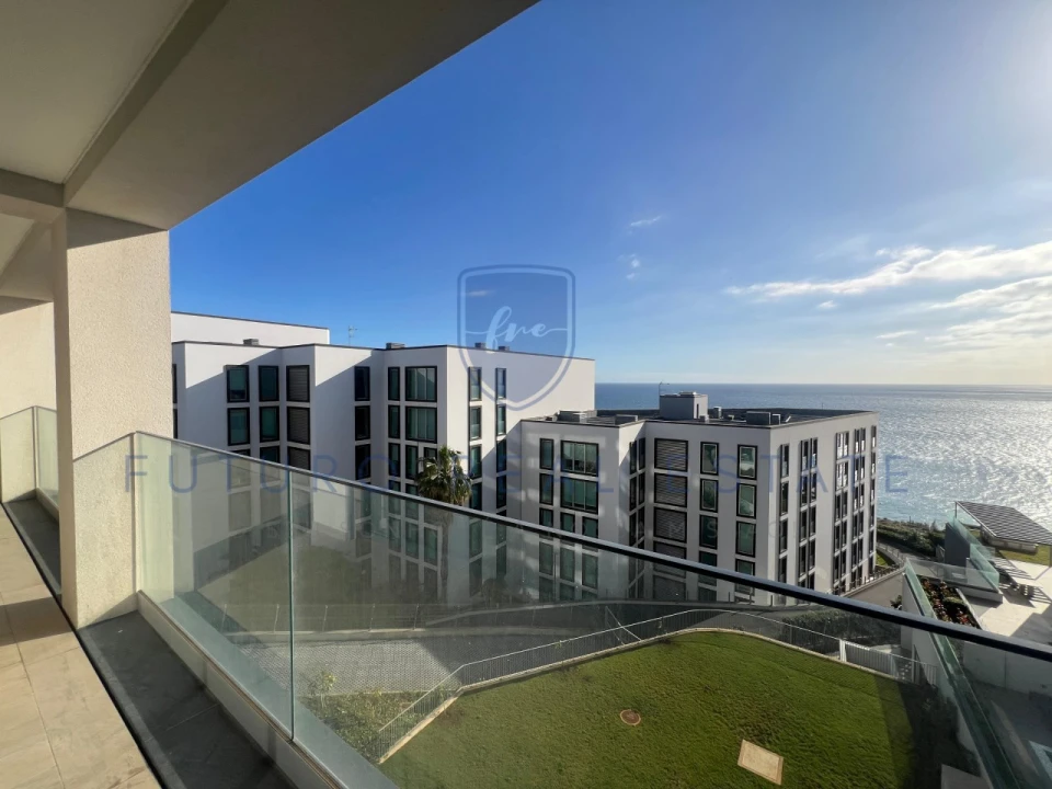 Apartamento T4 para Venda em São Martinho Foto 1