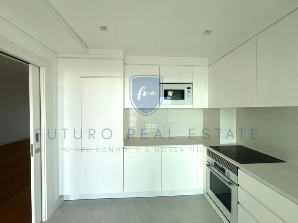 Apartamento T4 para Venda em São Martinho Foto 12