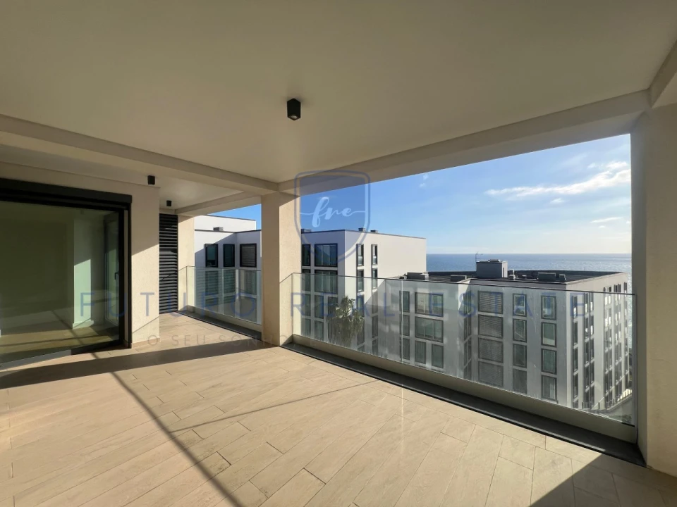 Apartamento T4 para Venda em São Martinho Foto 16