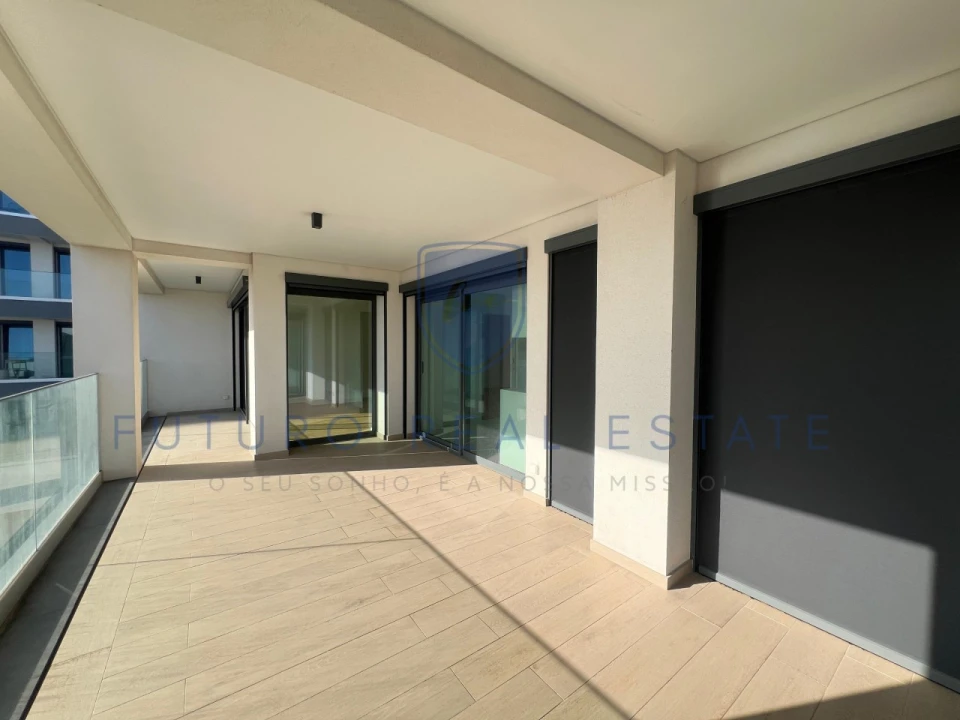 Apartamento T4 para Venda em São Martinho Foto 18