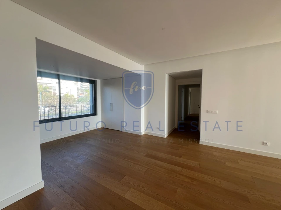 Apartamento T4 para Venda em São Martinho Foto 21