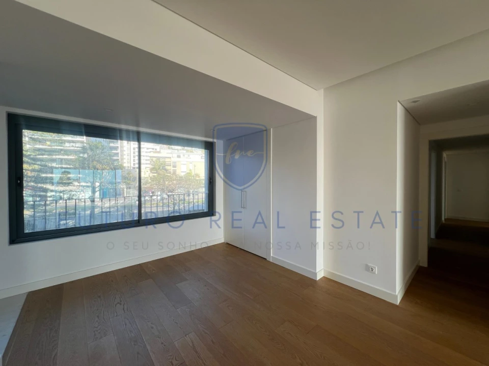 Apartamento T4 para Venda em São Martinho Foto 22