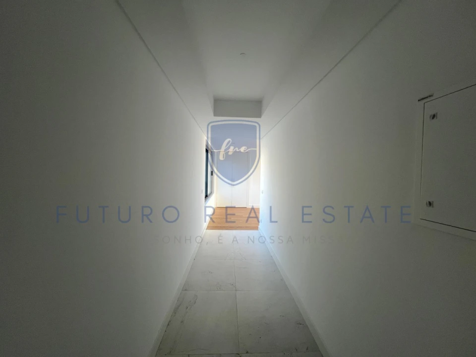 Apartamento T4 para Venda em São Martinho Foto 30