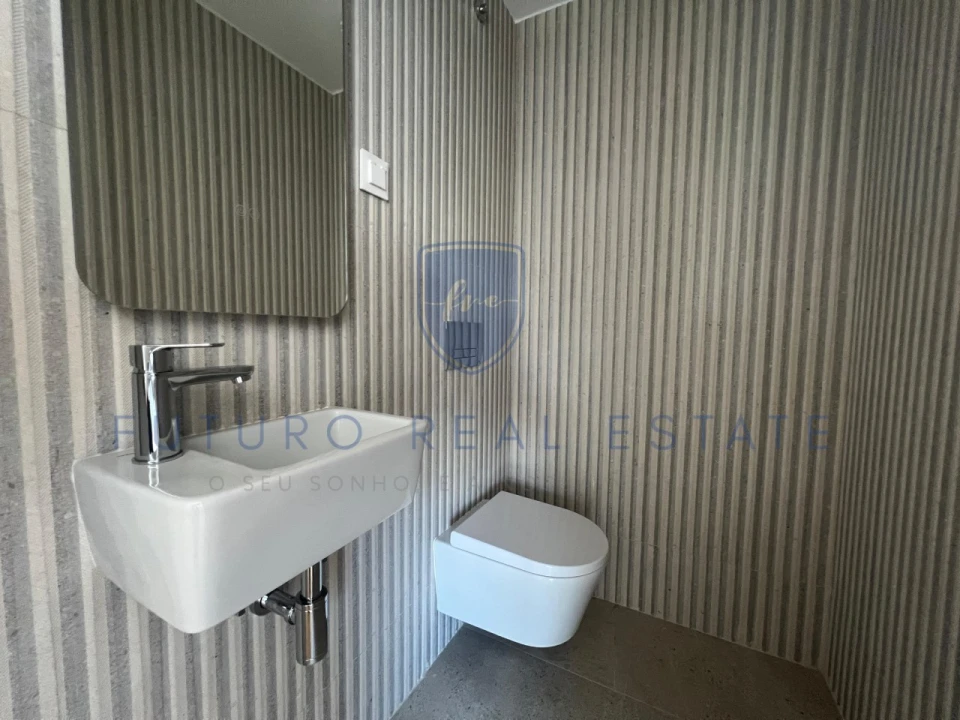 Apartamento T4 para Venda em São Martinho Foto 32