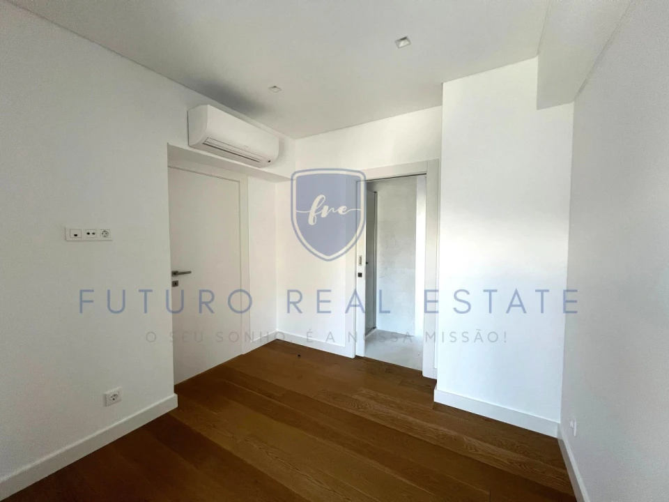 Apartamento T4 para Venda em São Martinho Foto 38