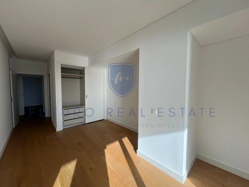 Apartamento T4 para Venda em São Martinho Foto 42