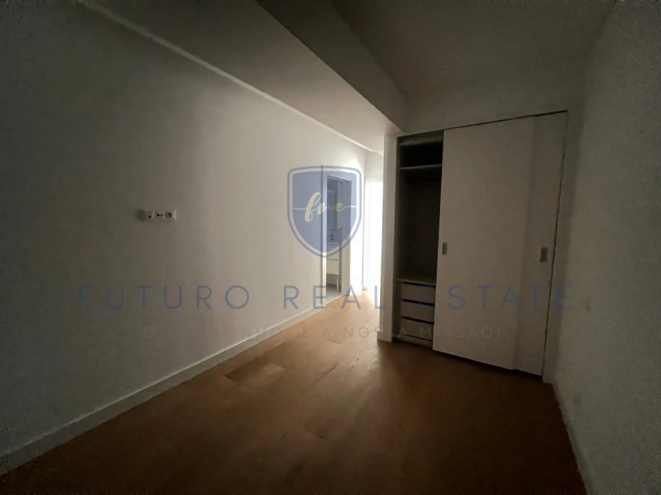 Apartamento T4 para Venda em São Martinho Foto 44