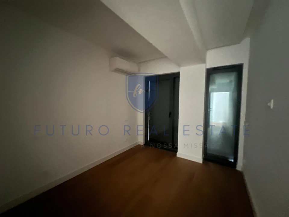 Apartamento T4 para Venda em São Martinho Foto 45