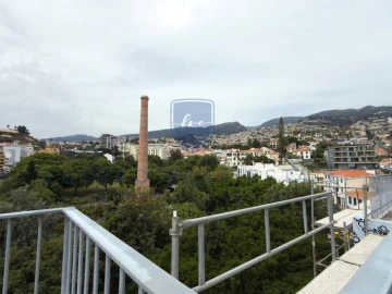 Apartamento T3 para Venda em Funchal (Santa Luzia)