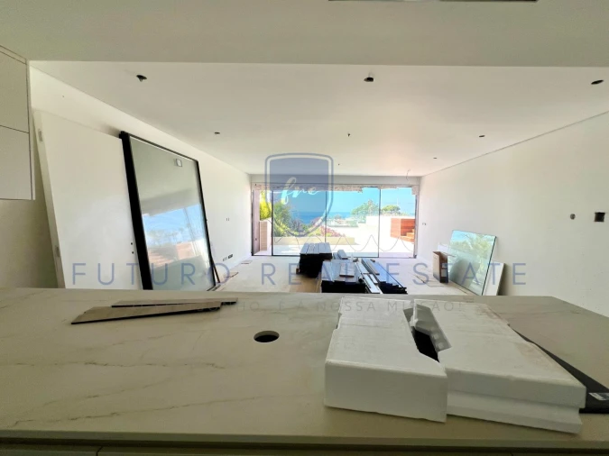 Apartamento T3 para Venda em Camara de Lobos Foto 4
