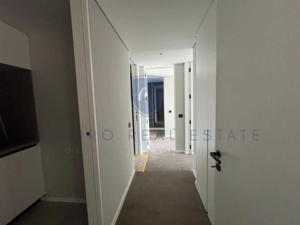 Apartamento T2 para Venda em Funchal (Santa Luzia) Foto 8