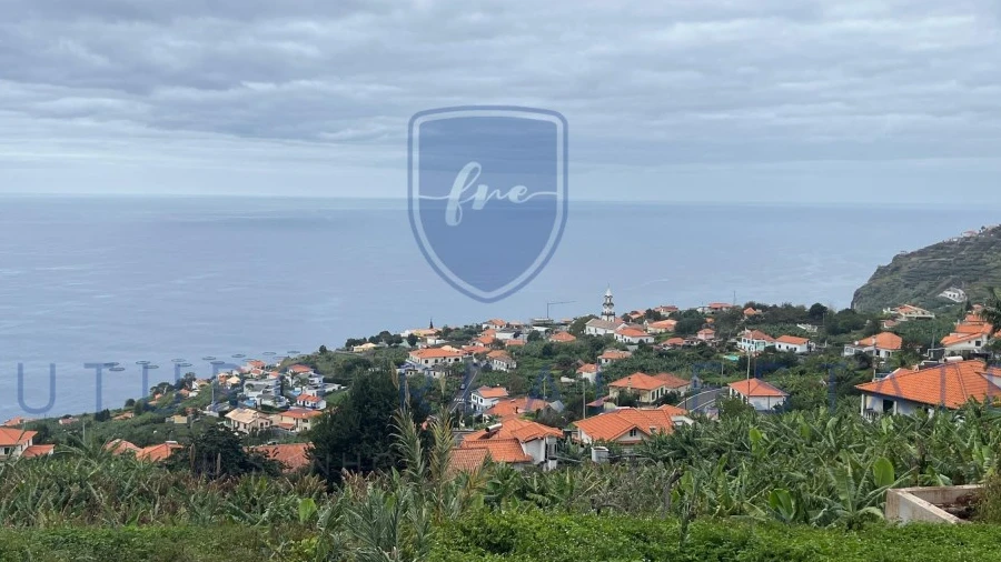 Terreno para Venda em Arco da Calheta