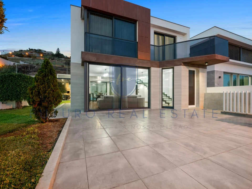 Moradia T3 para Venda em São Martinho Foto 30