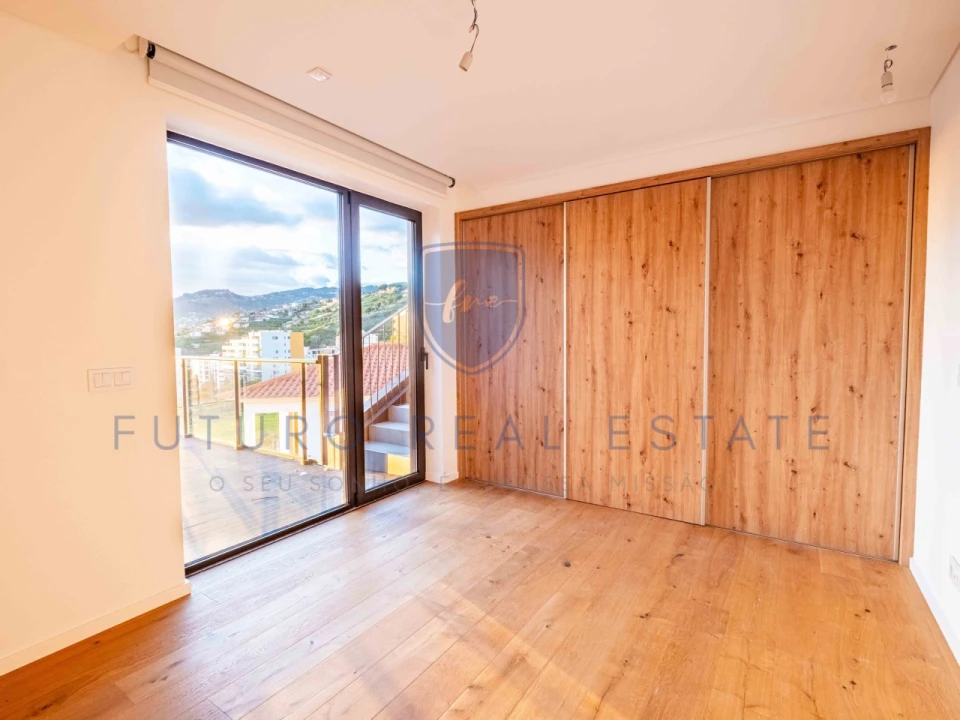 Apartamento T2 para Venda em São Martinho Foto 10