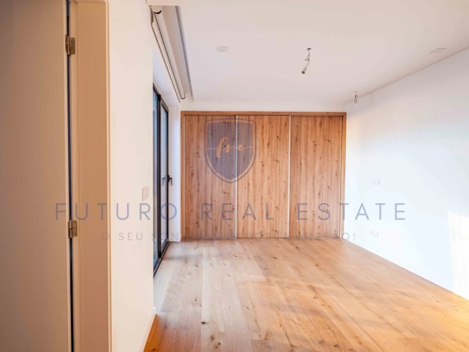 Apartamento T2 para Venda em São Martinho Foto 9