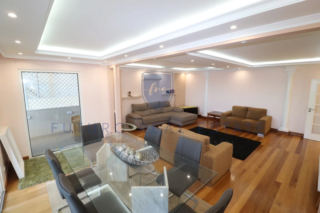 Apartamento T4 para Venda em São Martinho Foto 5
