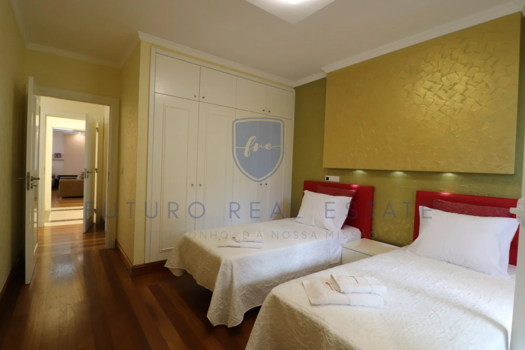 Apartamento T4 para Venda em São Martinho Foto 11