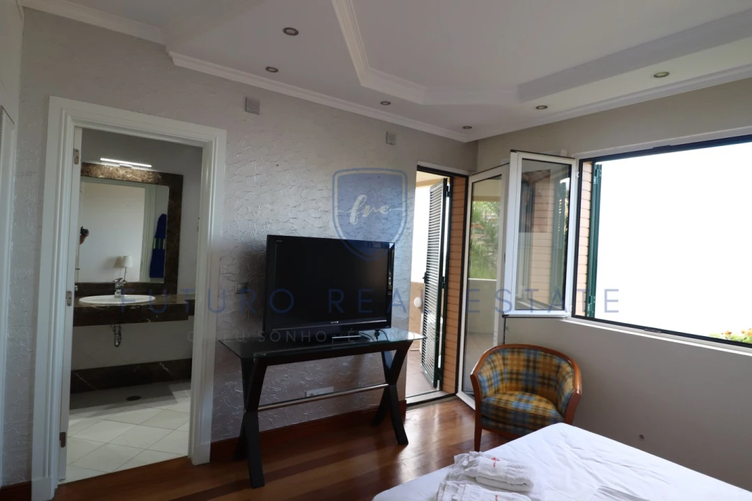 Apartamento T4 para Venda em São Martinho Foto 14