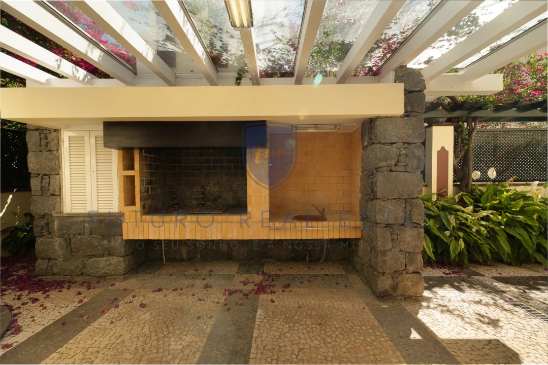 Moradia T4 para Venda em Funchal (Se) Foto 27