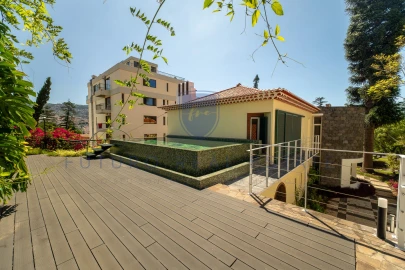Moradia T4 para Venda em Funchal (Se)