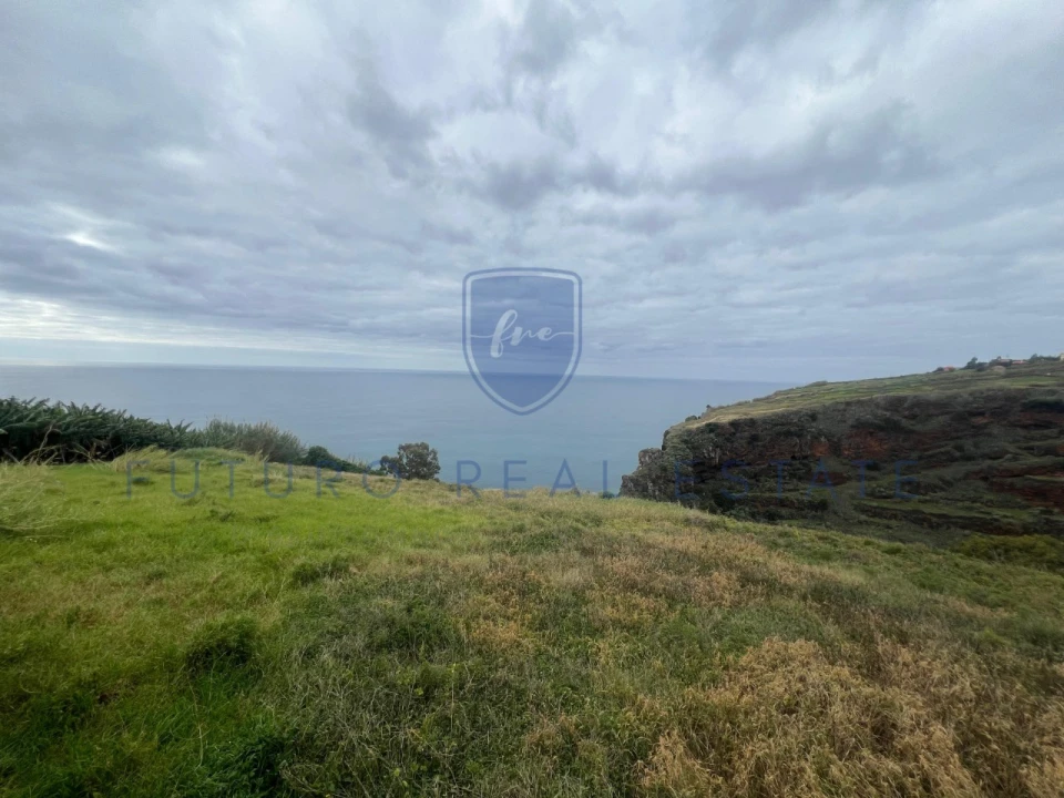 Terreno para Venda em Calheta Foto 3