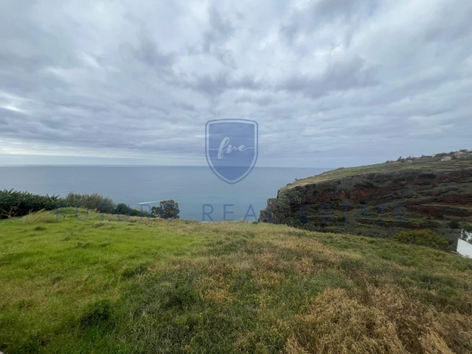 Terreno para Venda em Calheta Foto 3