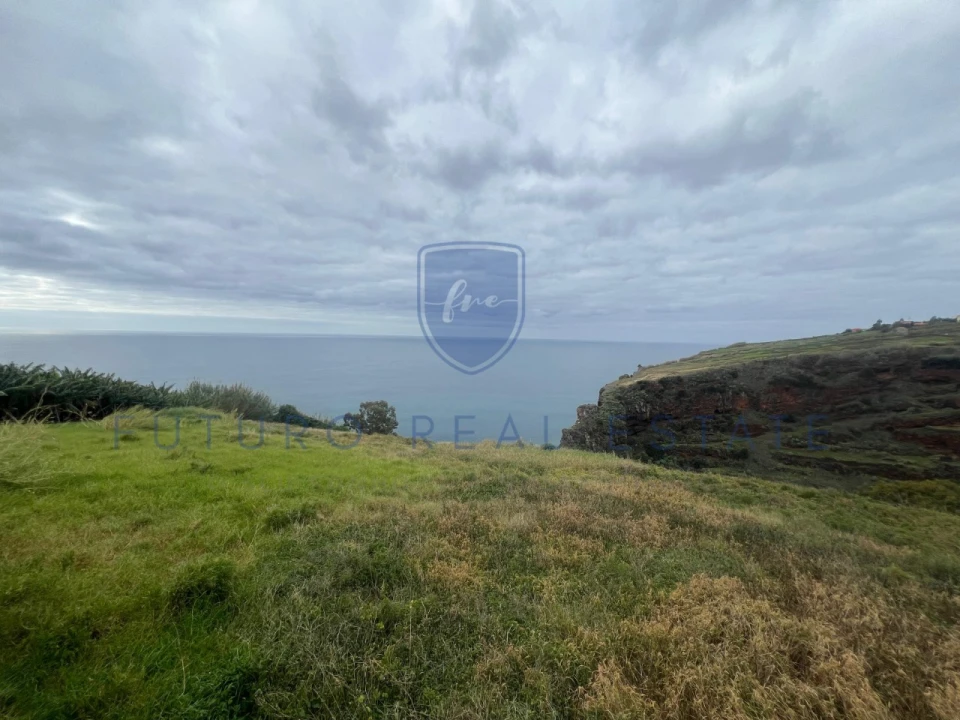 Terreno para Venda em Calheta Foto 4