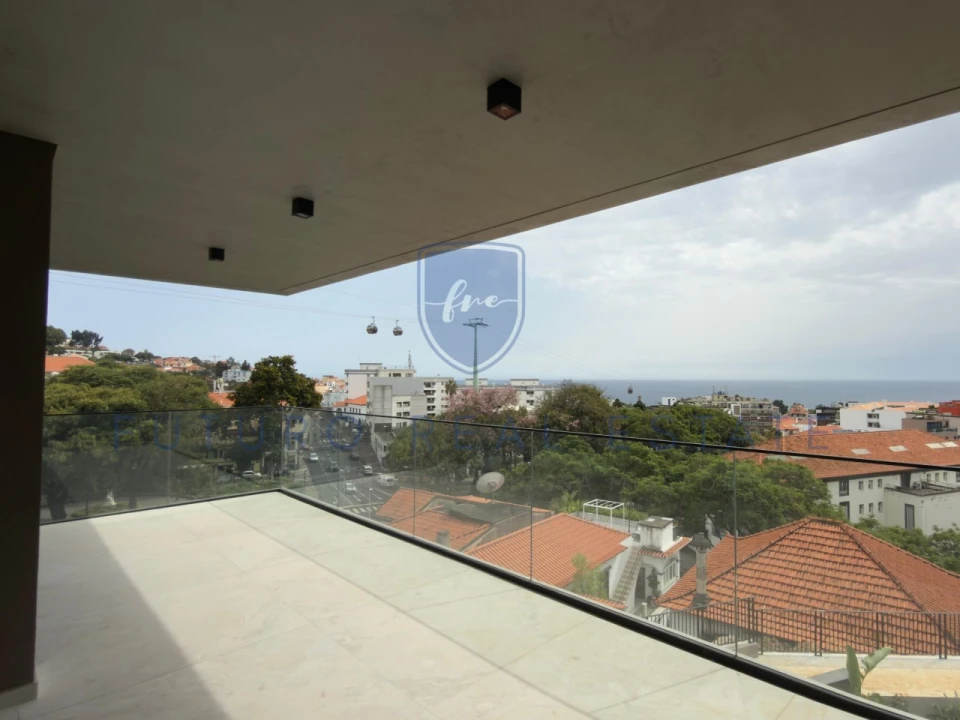 Apartamento T2 para Venda em Funchal (Santa Luzia) Foto 1