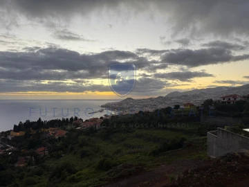 Moradia T3 para Venda em São Gonçalo