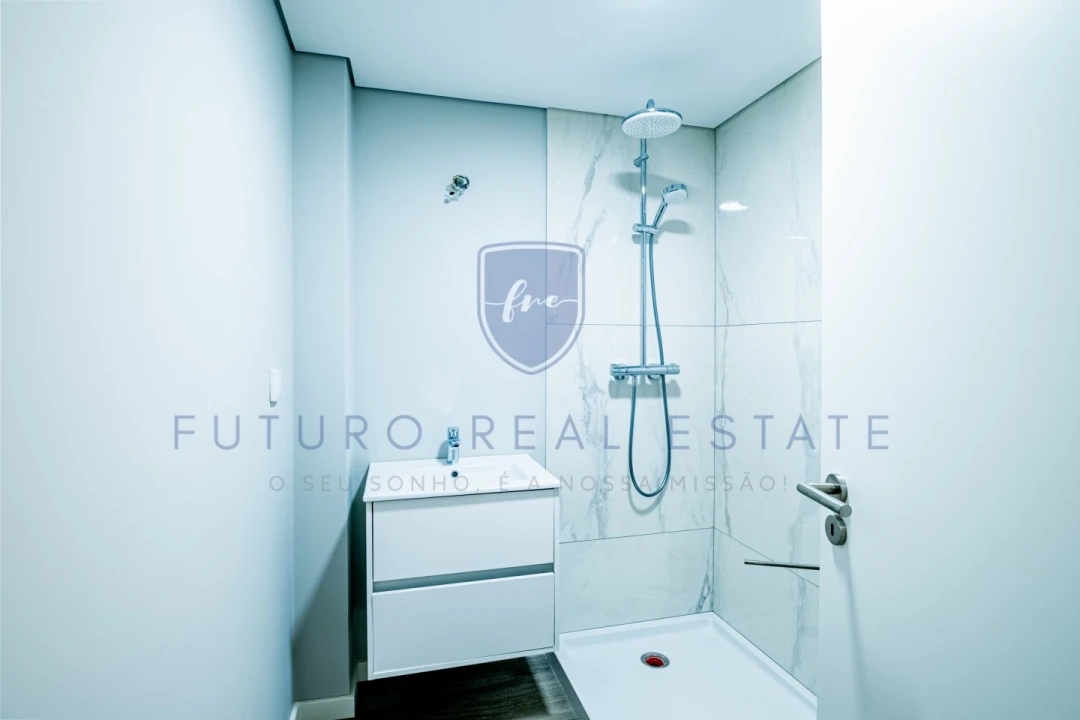 Apartamento T2 para Venda em Funchal (Se) Foto 16