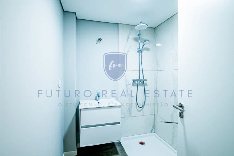 Apartamento T2 para Venda em Funchal (Se) Foto 16