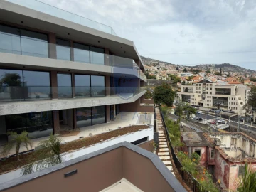 Apartamento T3 para Venda em Funchal (Santa Luzia)