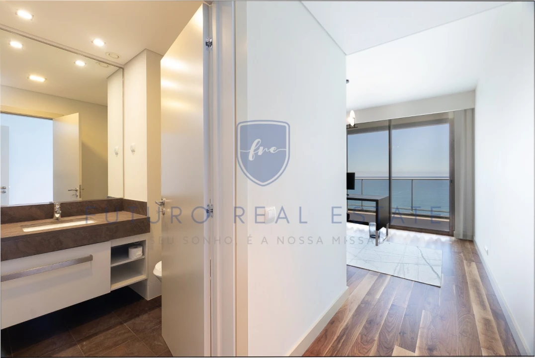 Apartamento T4 para Venda em São Martinho Foto 16